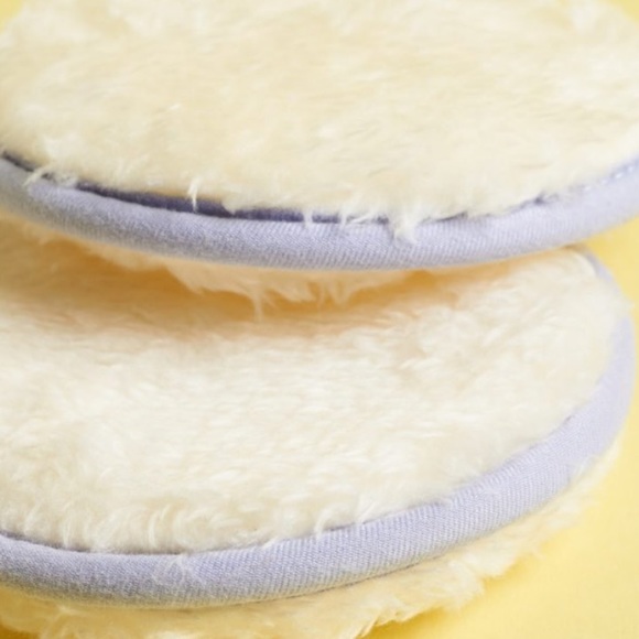 Saie beauty reusable makeup rounds - Picture 3 of 5